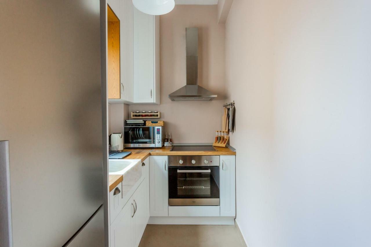 100M2 Luxury Apartment In The Heart Of Athens - Living Stone Emerald Luaran gambar